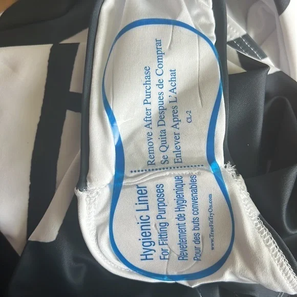 Swiminista by James Peter Henry Black & White Marvelous LaPeer One Piece XS NWT - Picture 4 of 5